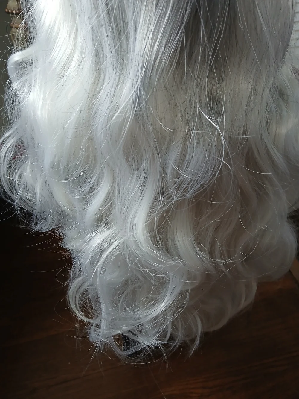 Long Wavy Silver Ombre Women's Wig - Natural Silver Gray